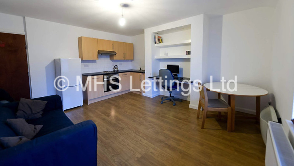 Flat 5, 2 Midland Road, Leeds, LS6 1BQ