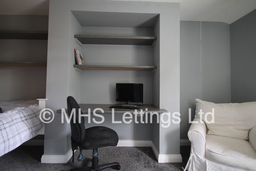 Room 7, 4 Midland Road, Leeds, LS6 1BQ