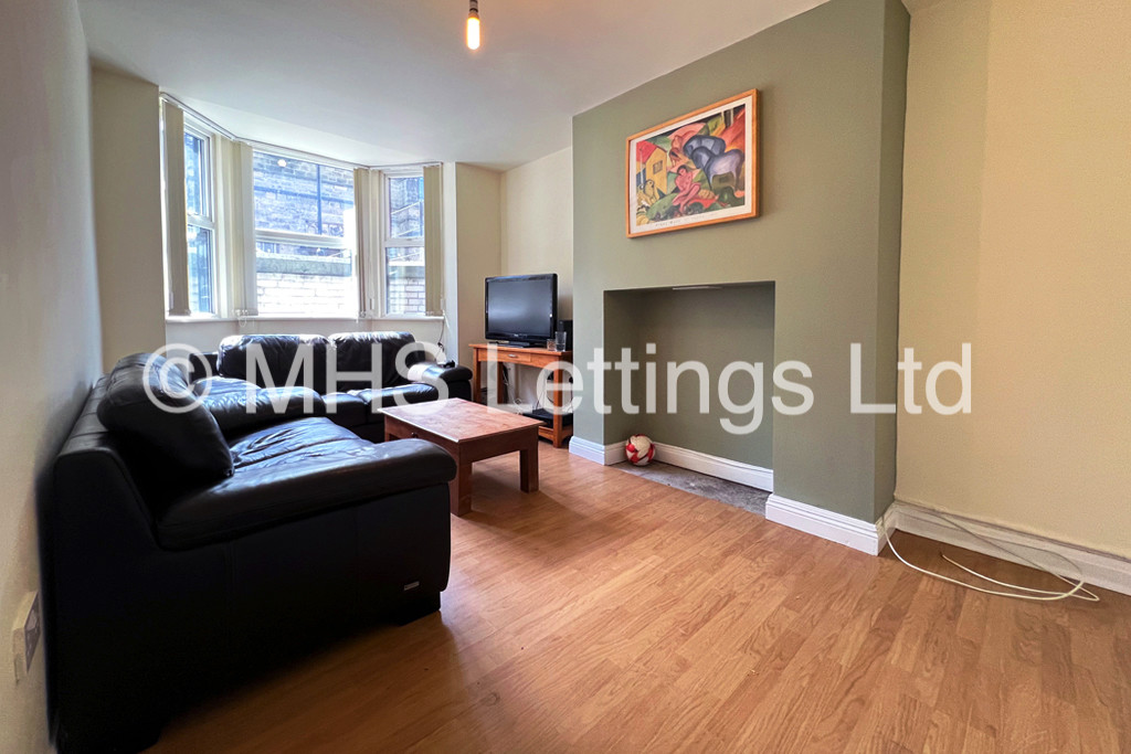 30 Bennett Road, Leeds, LS6 3HN