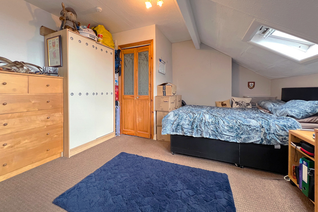 Photo of 1 Bedroom Apartment in Top Floor Back Flat, 2 Manor Terrace, Leeds, LS6 1BU