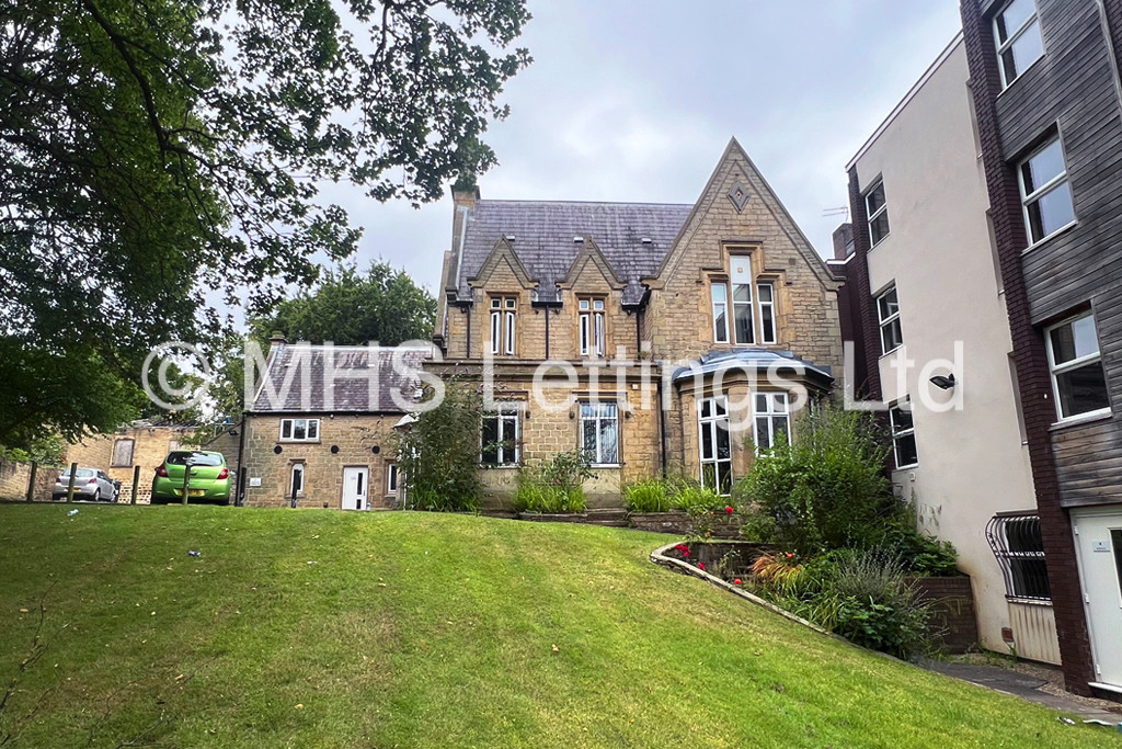 Photo of 1 Bedroom Apartment in Studio 13, St. Ann's Lodge, St. Ann's Lane, Leeds, LS4 2SJ