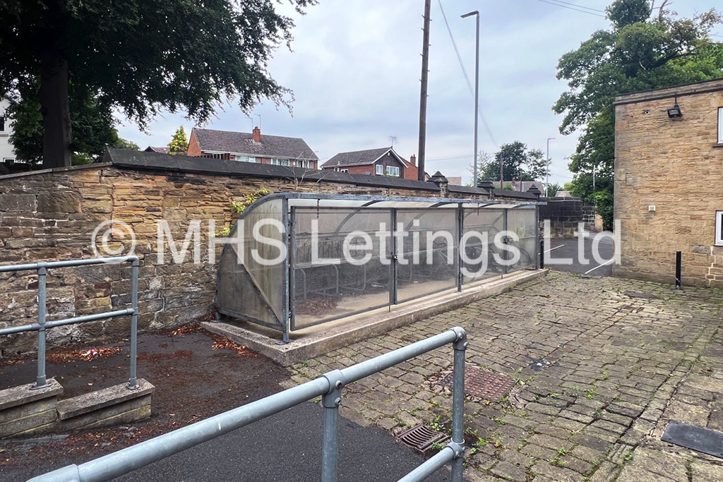 Photo of 1 Bedroom Apartment in Studio 13, St. Ann's Lodge, St. Ann's Lane, Leeds, LS4 2SJ