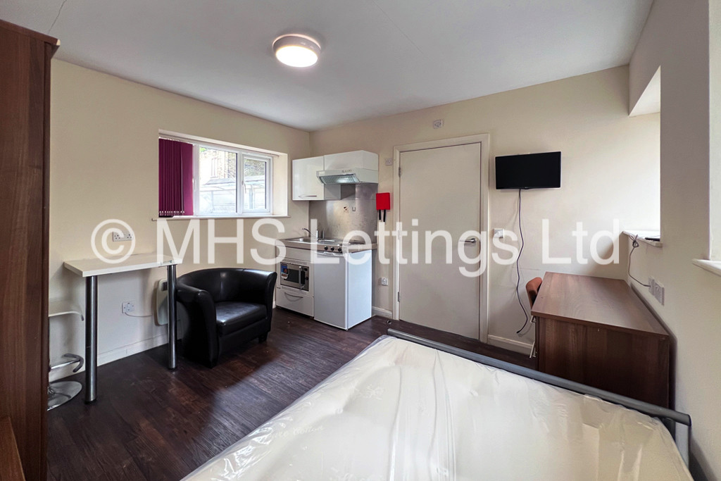 Photo of 1 Bedroom Apartment in Studio 15, St. Ann's Lodge, St. Ann's Lane, Leeds, LS4 2SJ