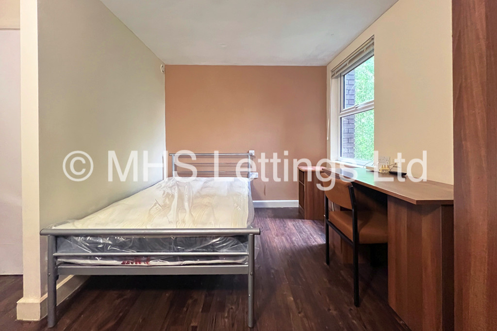 Photo of 1 Bedroom Apartment in Studio 20, St. Ann's Lodge, St. Ann's Lane, Leeds, LS4 2SJ
