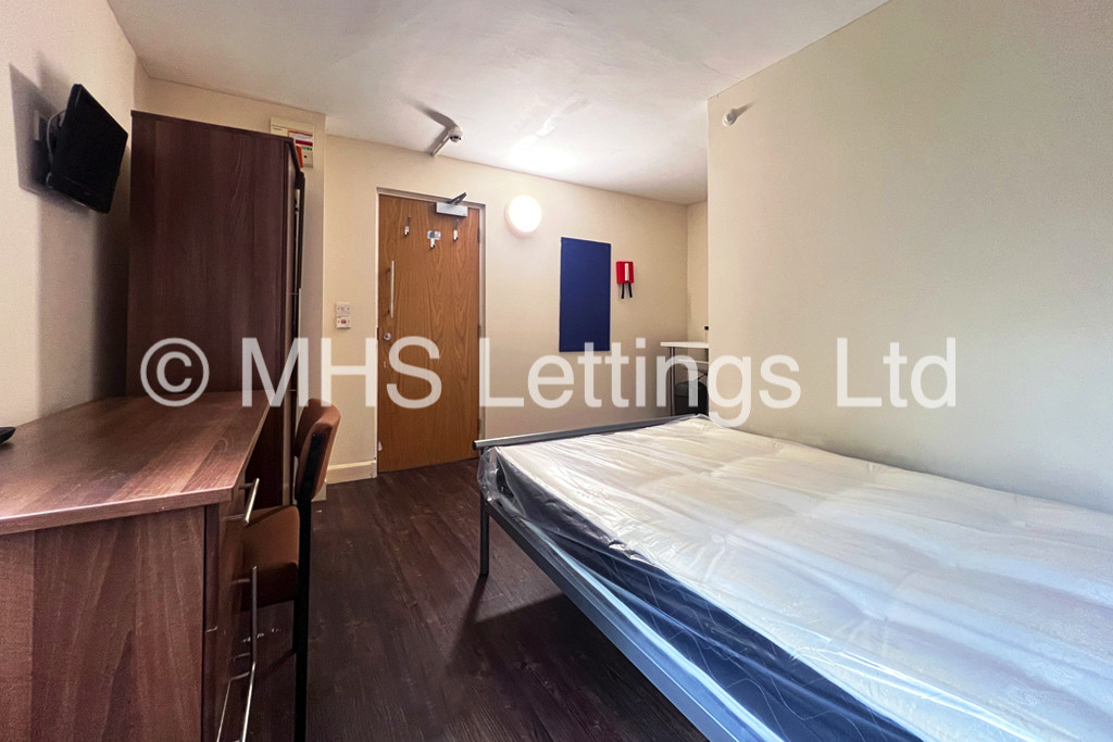 Photo of 1 Bedroom Apartment in Studio 20, St. Ann's Lodge, St. Ann's Lane, Leeds, LS4 2SJ