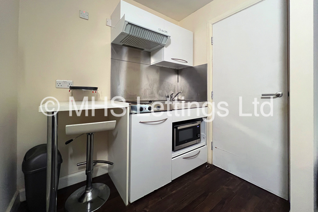 Photo of 1 Bedroom Apartment in Studio 20, St. Ann's Lodge, St. Ann's Lane, Leeds, LS4 2SJ