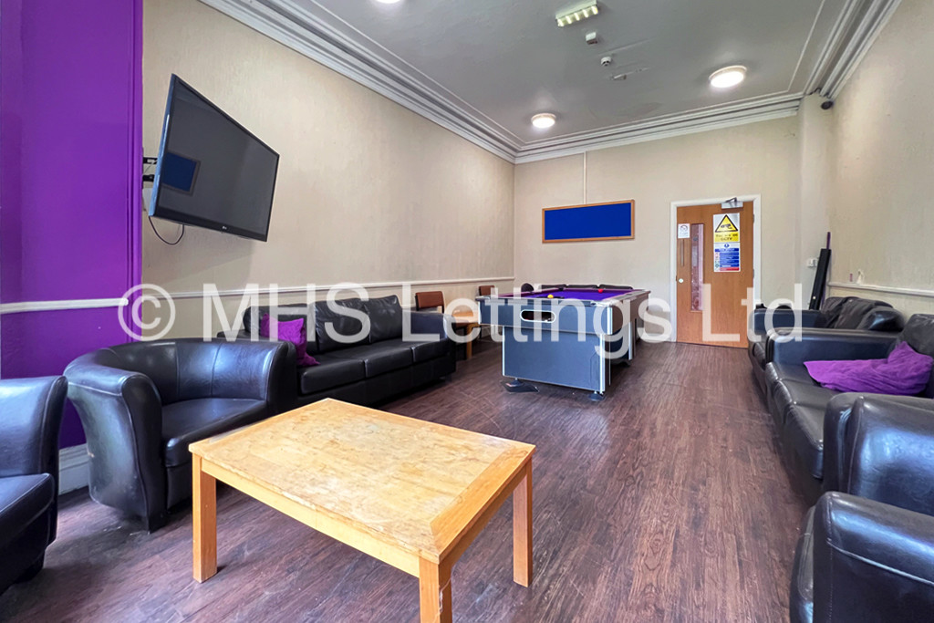 Photo of 1 Bedroom Apartment in Pod Room 3, St. Ann's Lodge, St. Ann's Lane, Leeds, LS4 2SJ