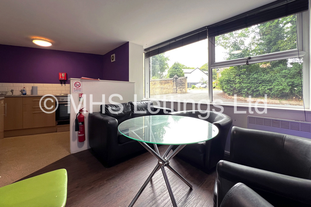 Photo of 1 Bedroom Apartment in Pod Room 3, St. Ann's Lodge, St. Ann's Lane, Leeds, LS4 2SJ