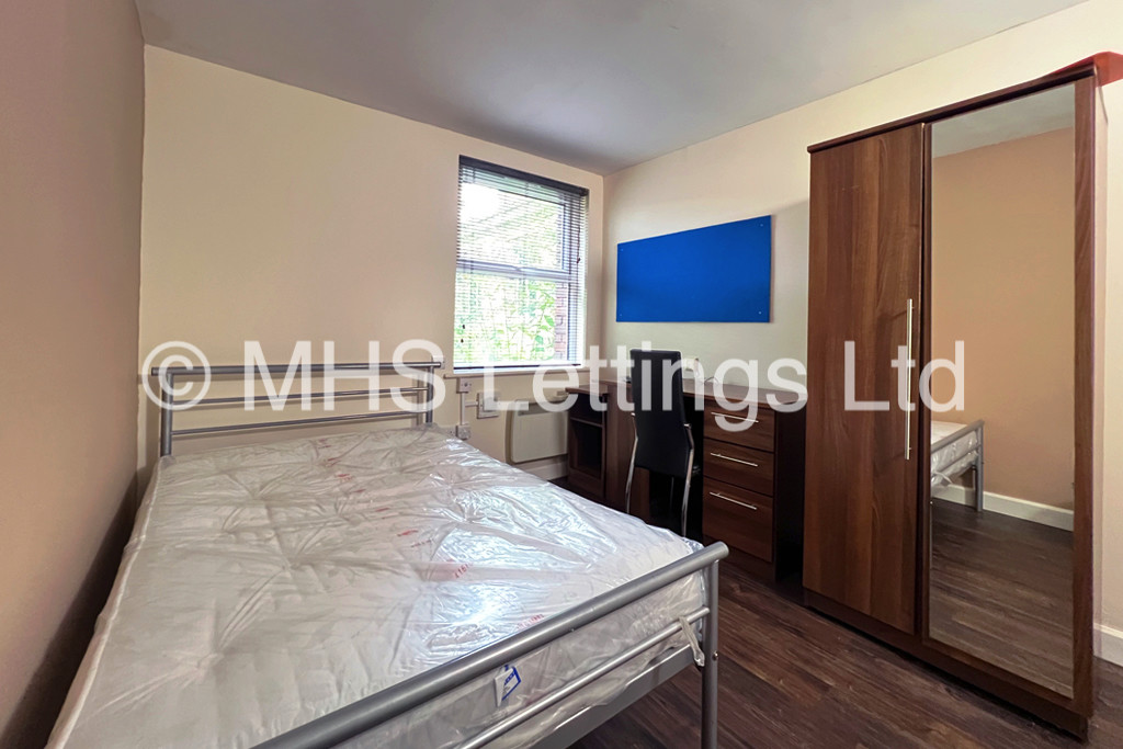 Pod Room 10, St. Ann's Lodge, St. Ann's Lane, Leeds, LS4 2SJ