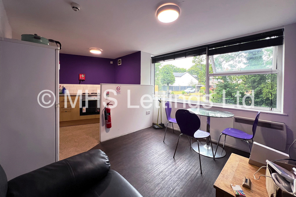 Photo of 1 Bedroom Apartment in Pod Room 22, St. Ann's Lodge, St. Ann's Lane, Leeds, LS4 2SJ
