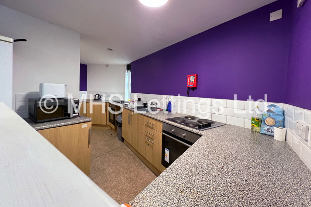 Photo of 1 Bedroom Apartment in Pod Room 22, St. Ann's Lodge, St. Ann's Lane, Leeds, LS4 2SJ