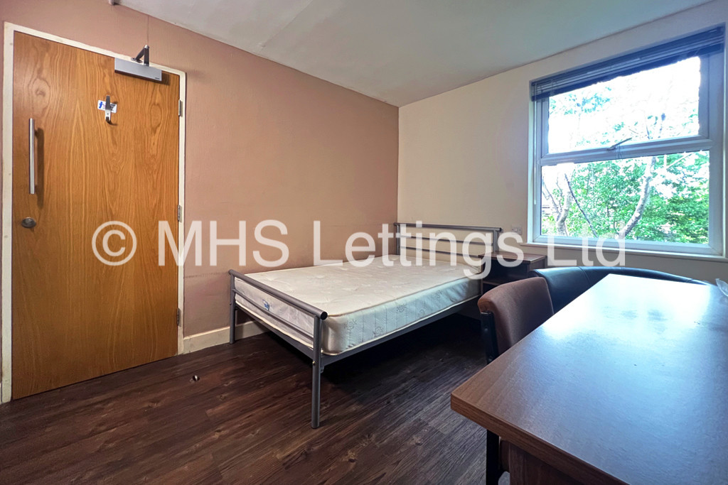 Pod Room 39, St. Ann's Lodge, St. Ann's Lane, Leeds, LS4 2SJ