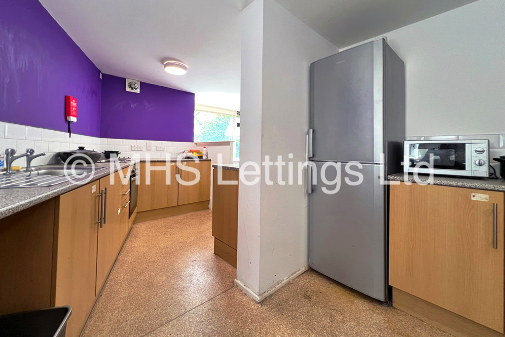 Photo of 1 Bedroom Apartment in Pod Room 45, St. Ann's Lodge, St. Ann's Lane, Leeds, LS4 2SJ