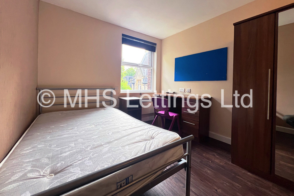 Pod Room 45, St. Ann's Lodge, St. Ann's Lane, Leeds, LS4 2SJ