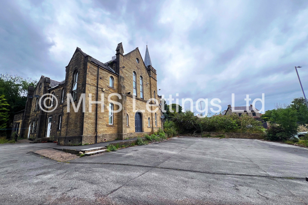 Photo of 2 Bedroom Apartment in Flat 12, Olivias Court, 67 Smith Lane, Bradford, BD9 6DD