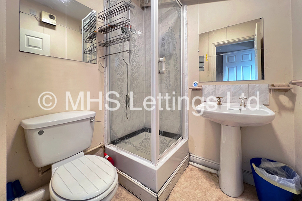 Photo of 2 Bedroom Apartment in Flat 12, Olivias Court, 67 Smith Lane, Bradford, BD9 6DD