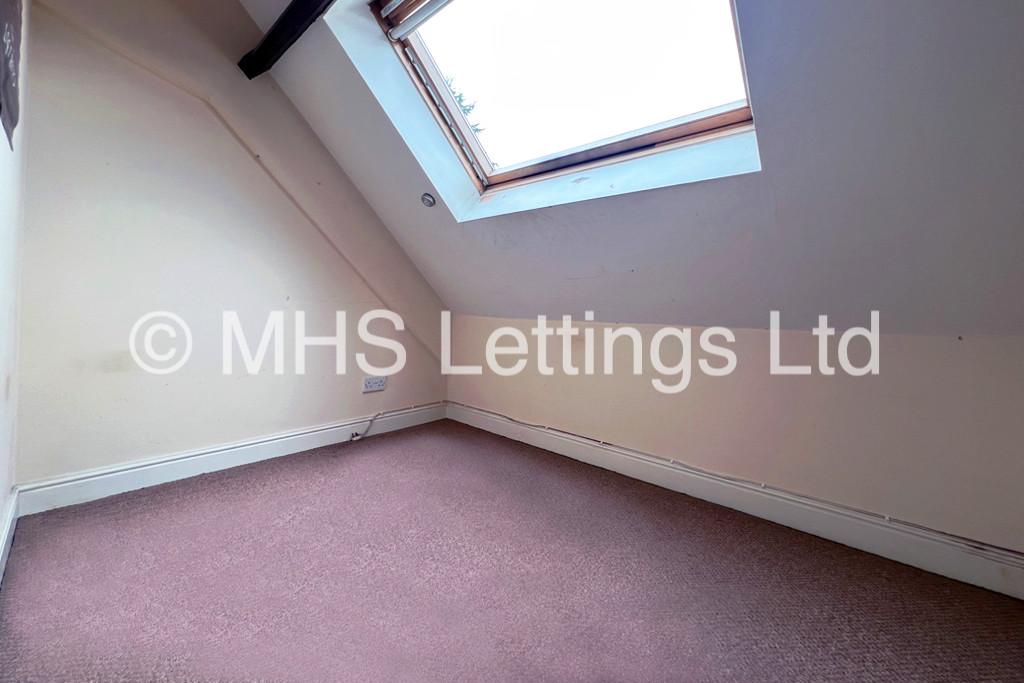 Photo of 2 Bedroom Apartment in Flat 12, Olivias Court, 67 Smith Lane, Bradford, BD9 6DD
