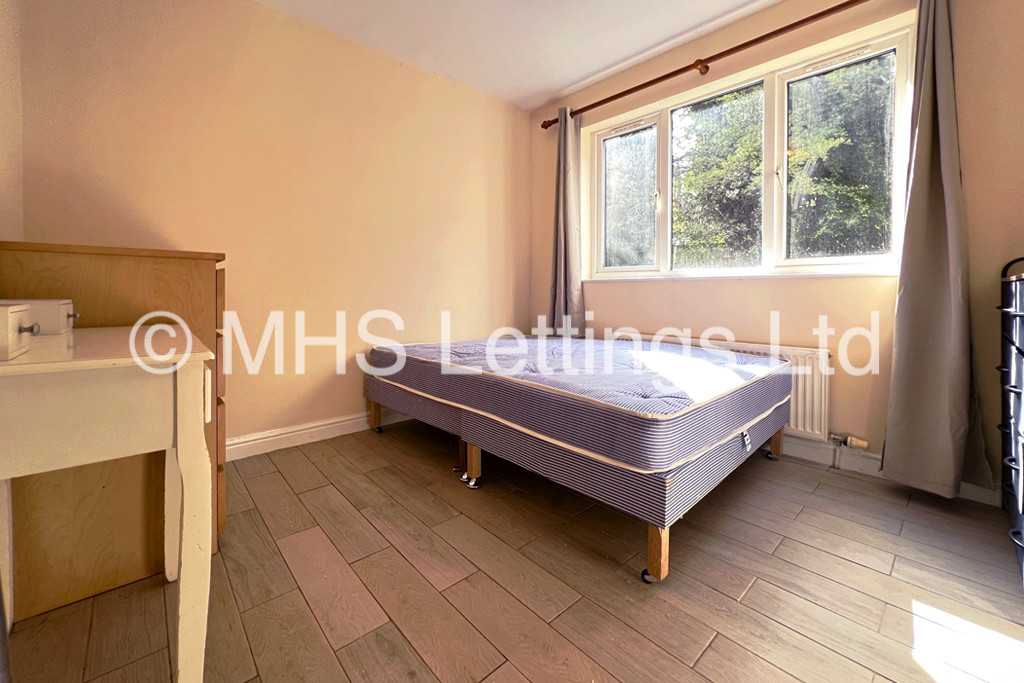 Photo of 2 Bedroom Apartment in 32 The Village Street, Leeds, LS4 2PR