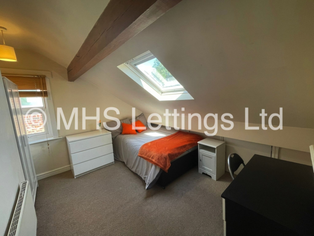 Room 5, 4 Hartley Avenue, Leeds, LS6 2LP
