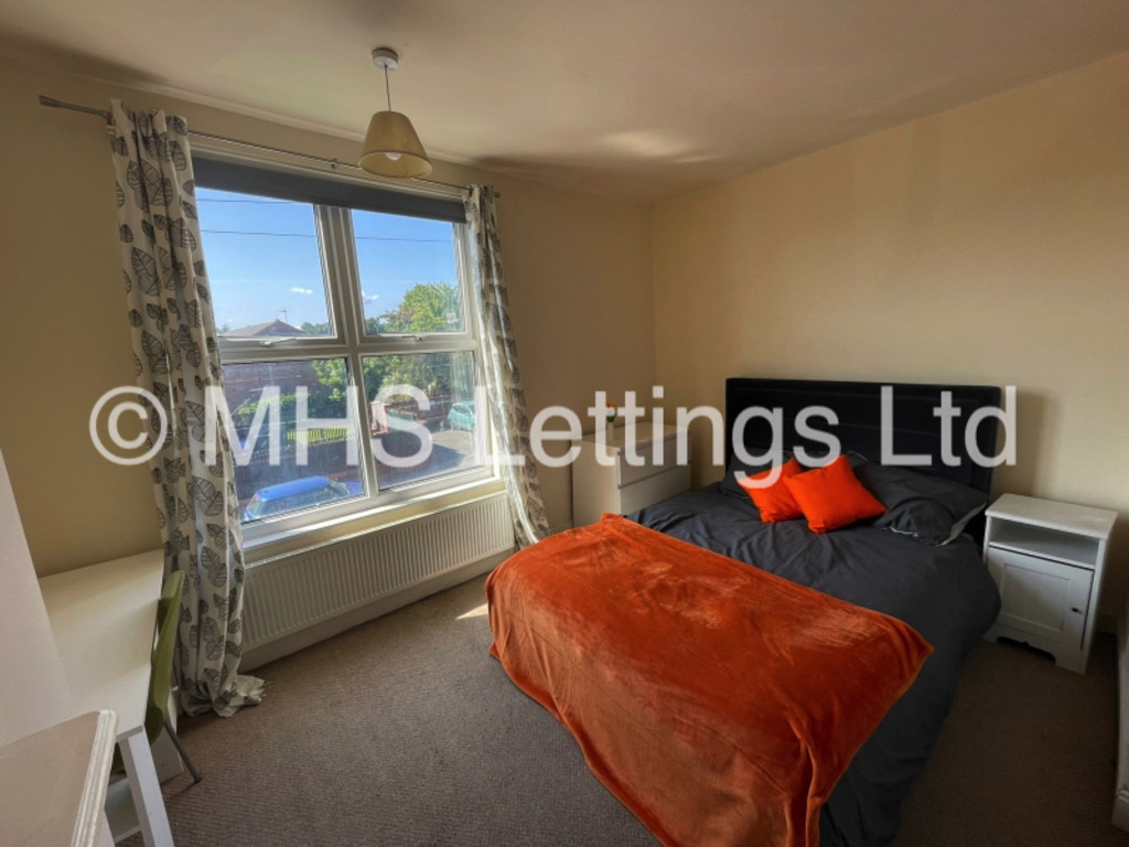 Room 4, 4 Hartley Avenue, Leeds, LS6 2LP
