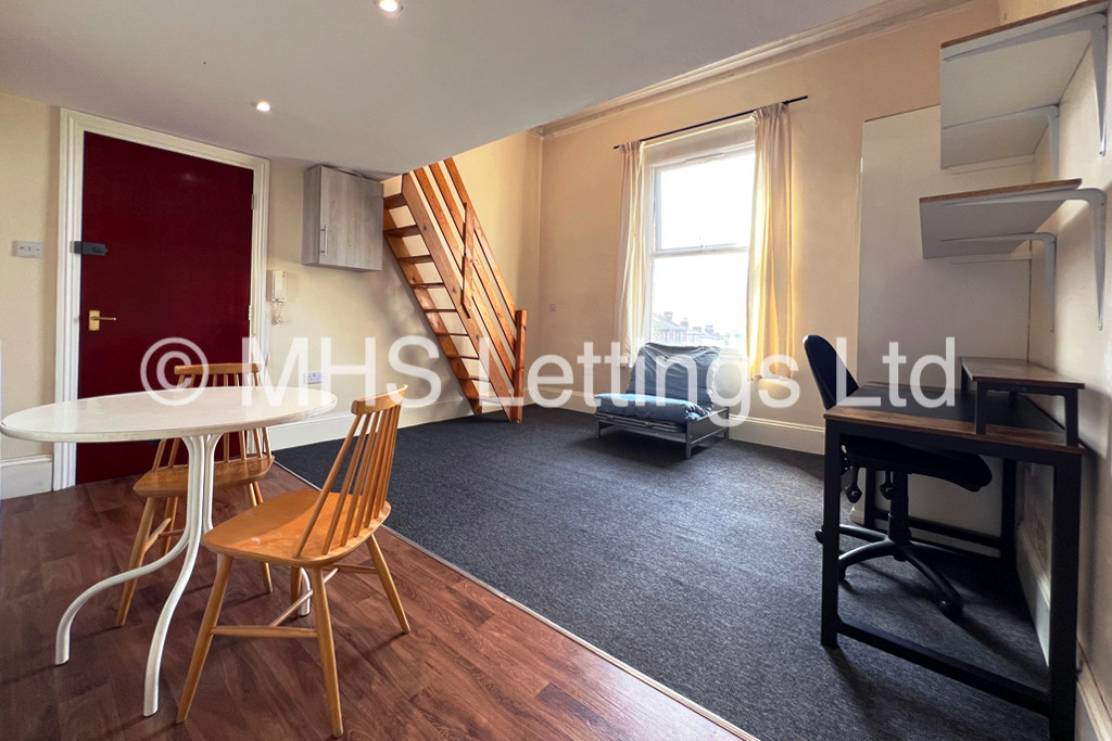 Flat 4, 3 Moorland Road, Leeds, LS6 1AL