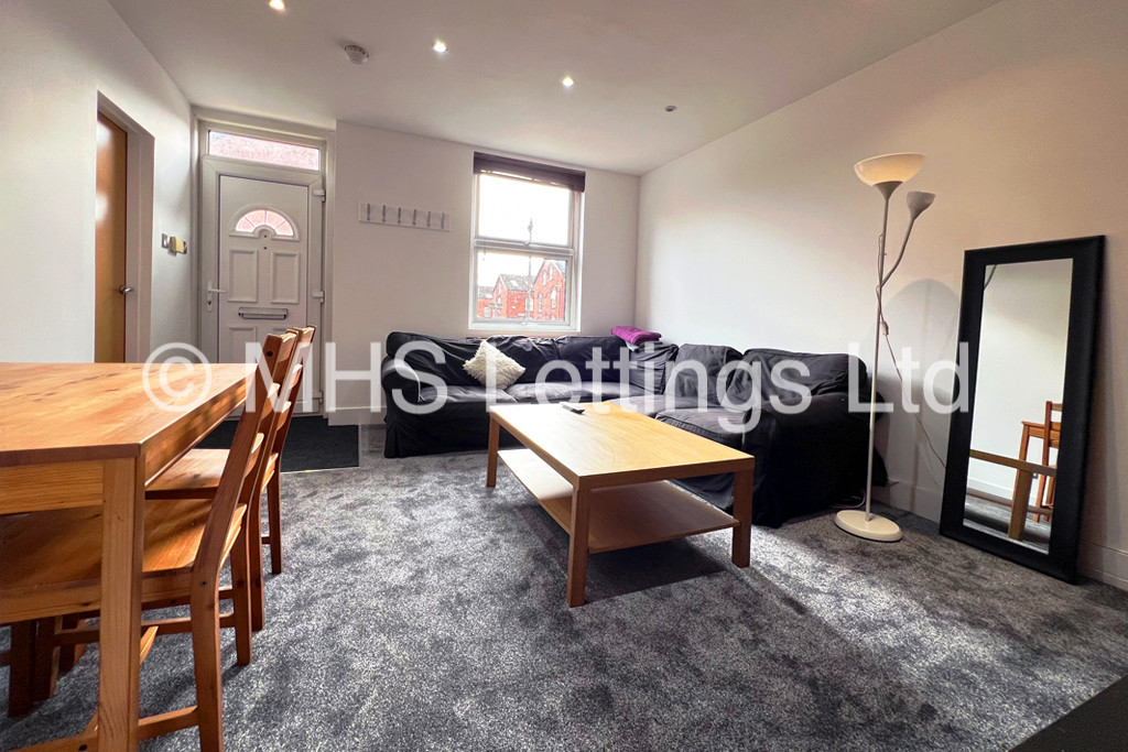 Photo of 3 Bedroom End Terraced House in 21 Granby Terrace, Leeds, LS6 3BB