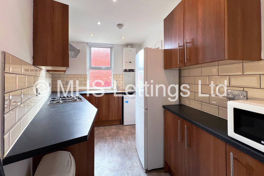 Photo of 3 Bedroom End Terraced House in 21 Granby Terrace, Leeds, LS6 3BB
