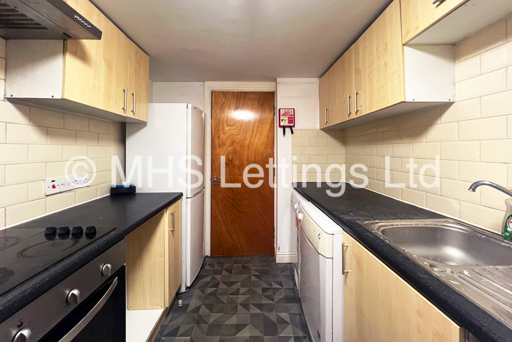 Photo of 5 Bedroom Flat in 61A Cardigan Road, Leeds, LS6 1EB