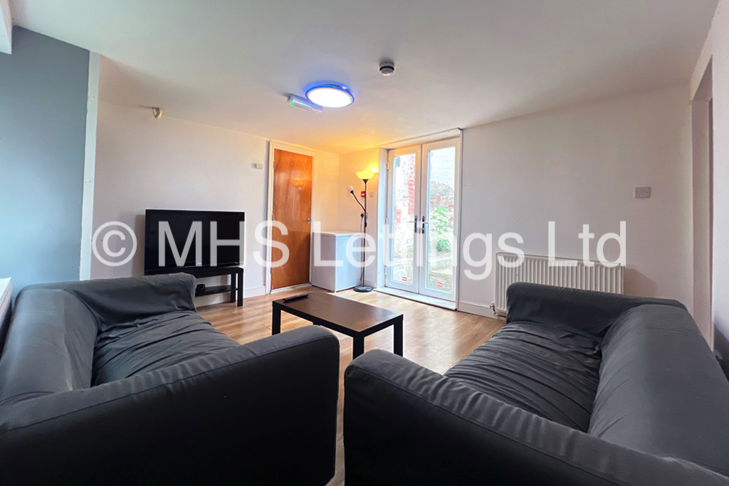 Photo of 5 Bedroom Flat in 61A Cardigan Road, Leeds, LS6 1EB