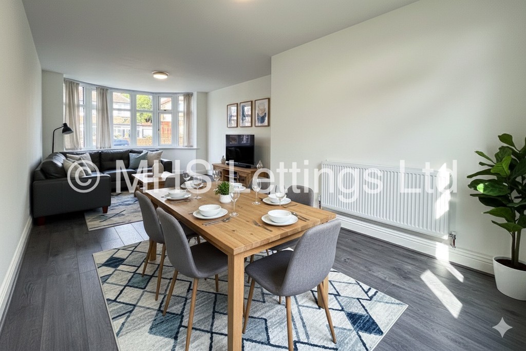 Photo of 4 Bedroom Semi-Detached House in 105 Carr Manor Avenue, Leeds, LS17 5BL