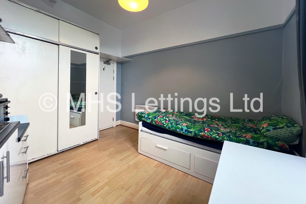 Photo of 1 Bedroom Apartment in Ground Floor Rear Flat 2 Manor Terrace, Leeds, LS6 1BU