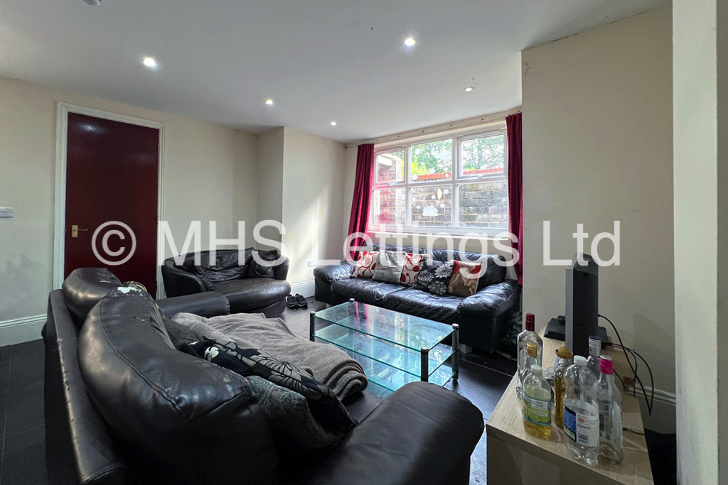 213 Hyde Park Road, Leeds, LS6 1AH