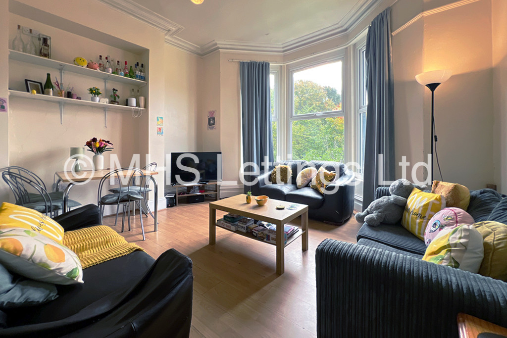 7 Regent Park Terrace, Leeds, LS6 2AX