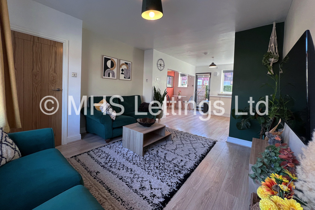 Photo of 2 Bedroom Mid Terraced House in 31 Park View Avenue, Leeds, LS4 2LH