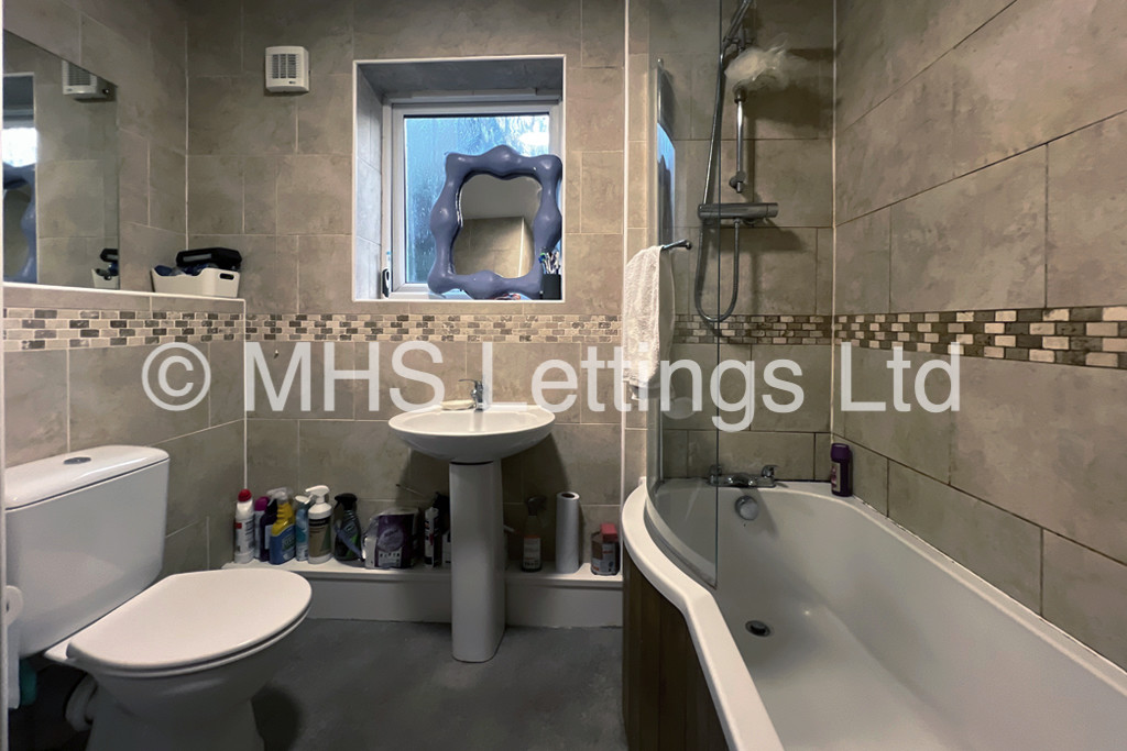 Photo of 2 Bedroom Apartment in Flat 4, New Moon Apartments, Leeds, LS6 2DB