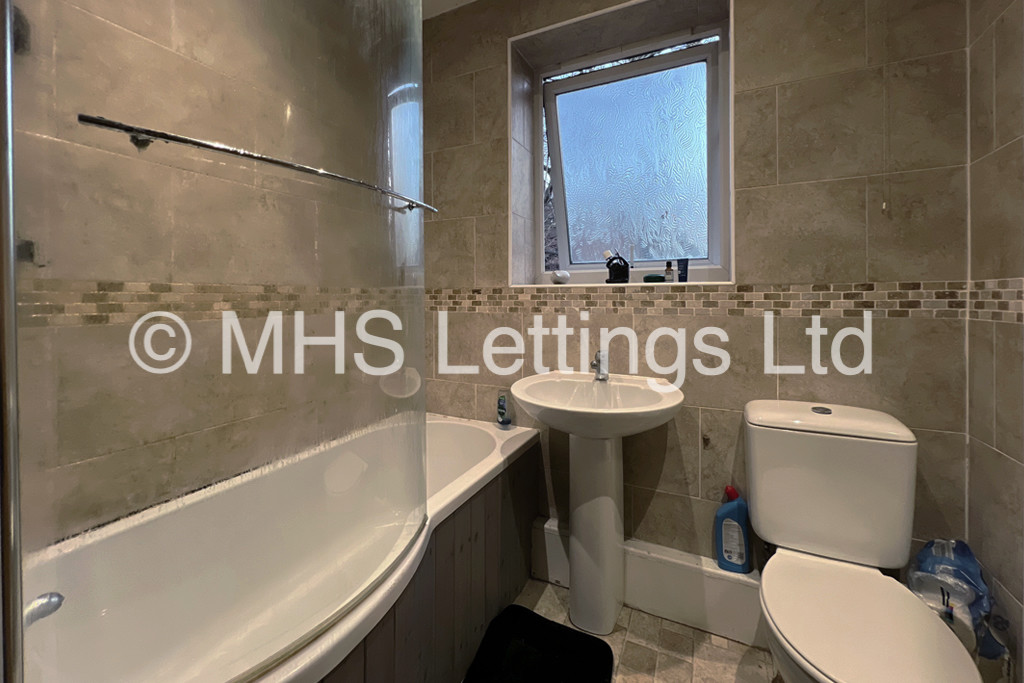 Photo of 2 Bedroom Apartment in Flat 12, New Moon Apartments, Leeds, LS6 2DB