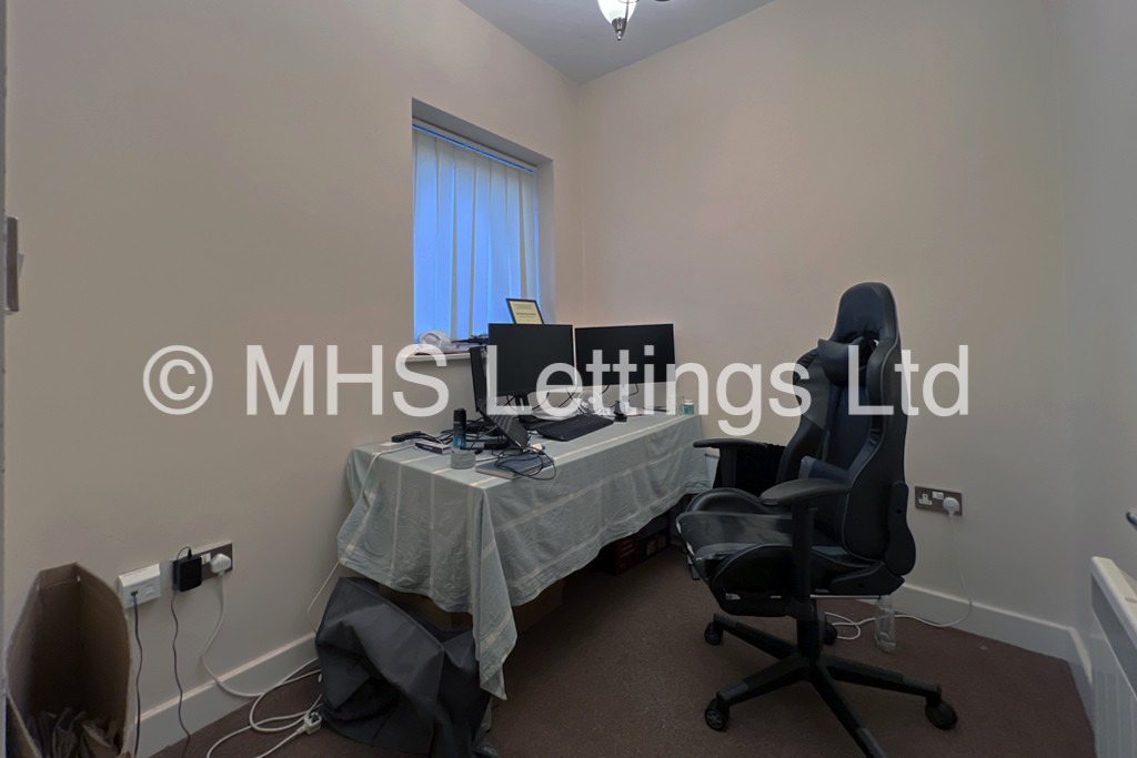 Photo of 2 Bedroom Apartment in Flat 12, New Moon Apartments, Leeds, LS6 2DB