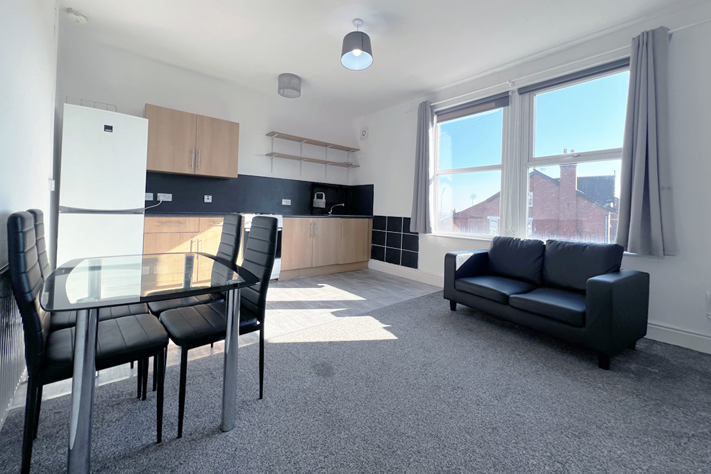 Photo of 3 Bedroom Apartment in 36a Ash Road, Leeds, LS6 3JF