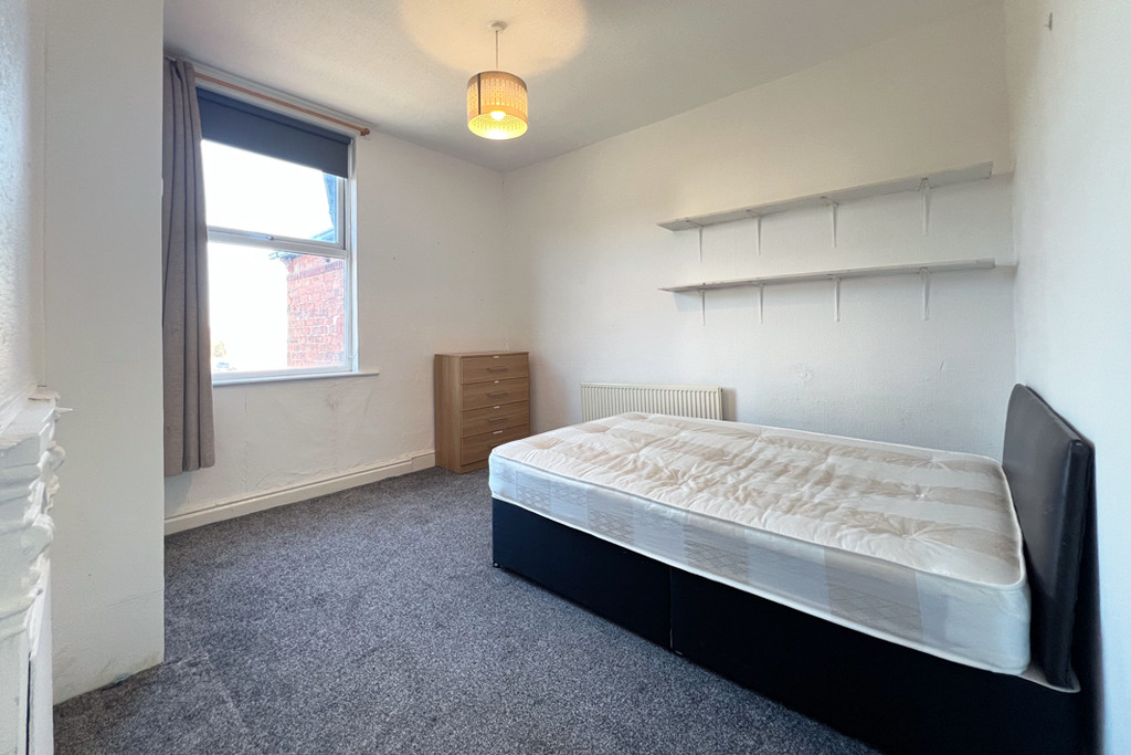 Photo of 3 Bedroom Apartment in 36a Ash Road, Leeds, LS6 3JF