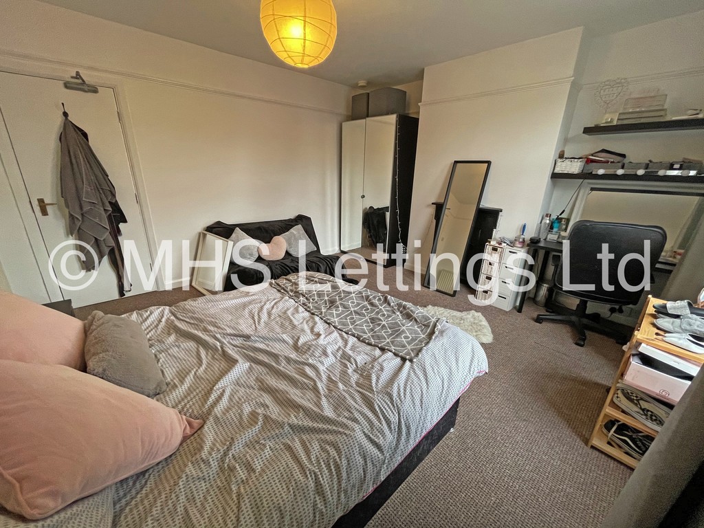 Photo of 1 Bedroom Shared House in Room 3, 141 Ash Road, Leeds, LS6 3HD