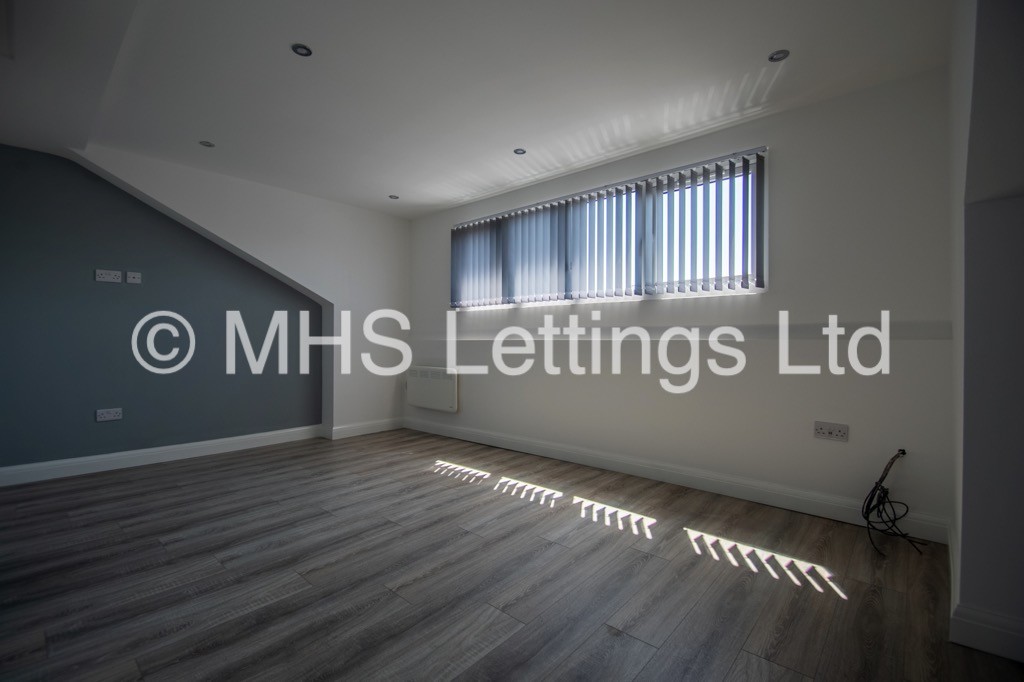 Photo of 2 Bedroom Penthouse in Flat 3, 1 Raincliffe Street, Leeds, LS9 9LW