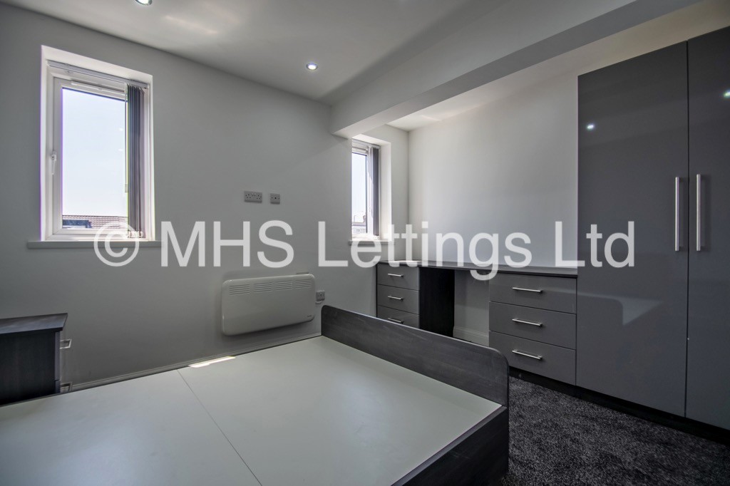 Photo of 2 Bedroom Penthouse in Flat 3, 1 Raincliffe Street, Leeds, LS9 9LW