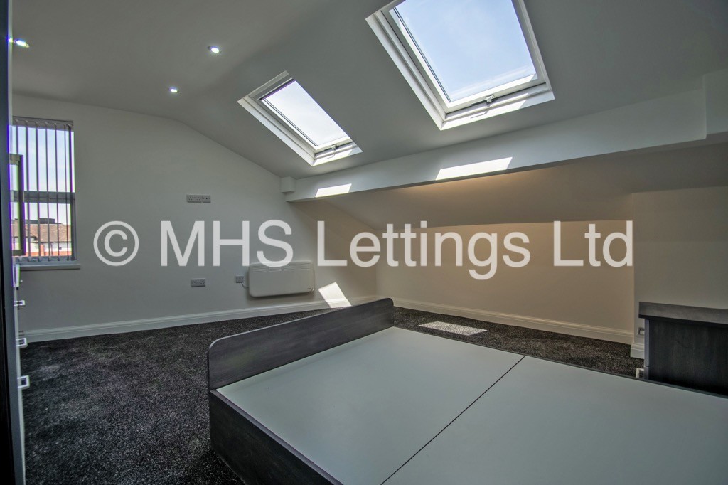 Photo of 2 Bedroom Penthouse in Flat 3, 1 Raincliffe Street, Leeds, LS9 9LW