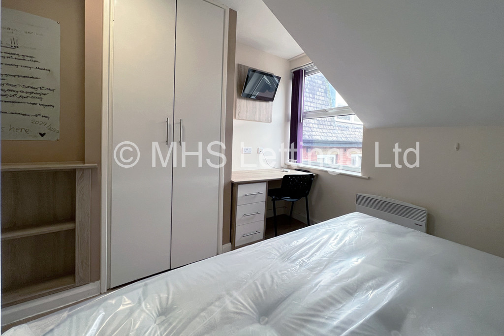 Photo of 1 Bedroom Studio in Room 64, Lovell Park Halls, Leeds, LS7 1DF