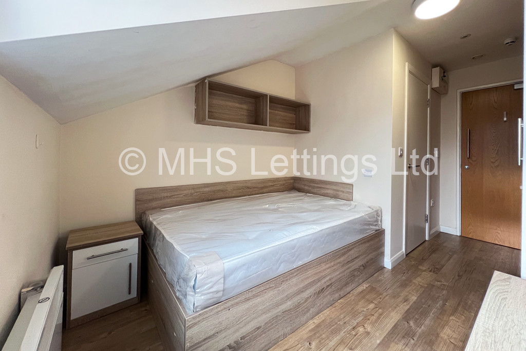 Photo of 1 Bedroom Studio in Room 64, Lovell Park Halls, Leeds, LS7 1DF