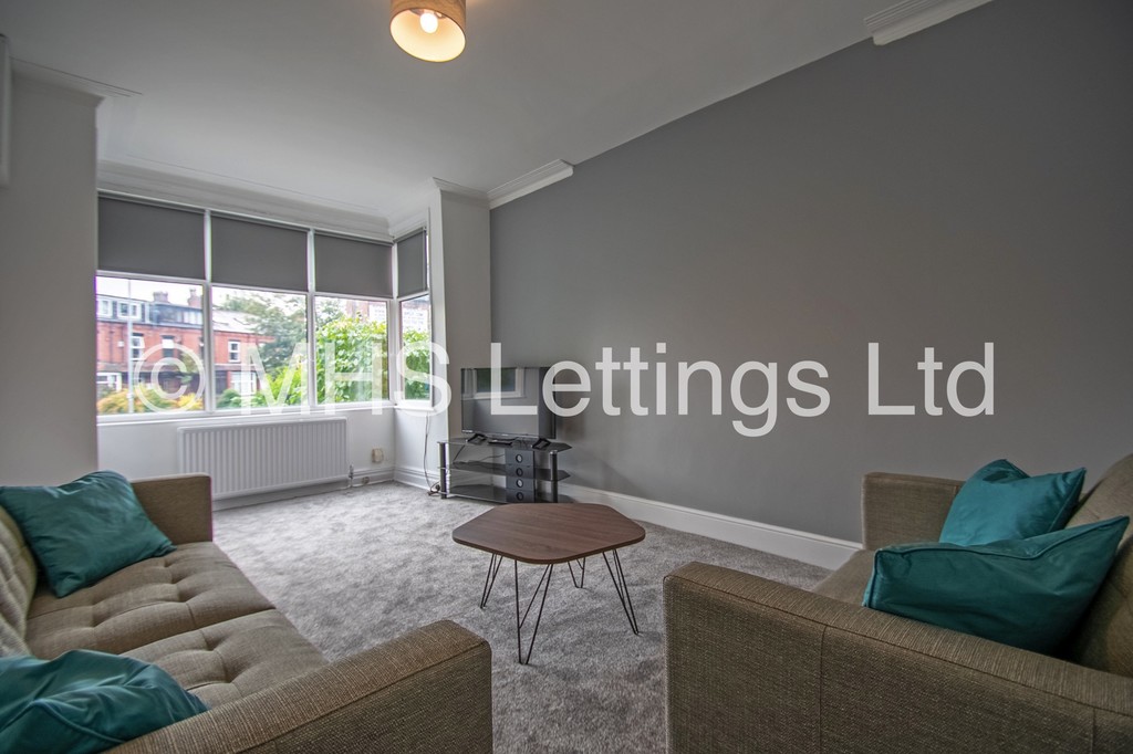 Photo of 4 Bedroom End Terraced House in 2 Talbot Mount, Leeds, LS4 2PF