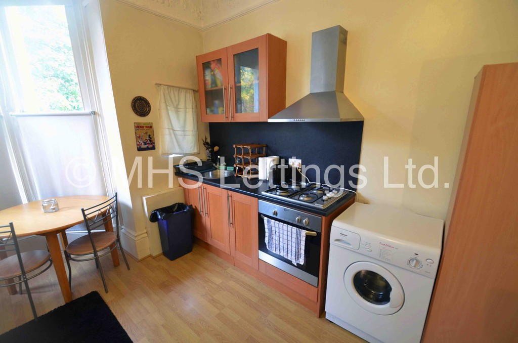 Photo of 1 Bedroom Studio in Flat 1, 22 Brudenell Road, Leeds, LS6 1BD