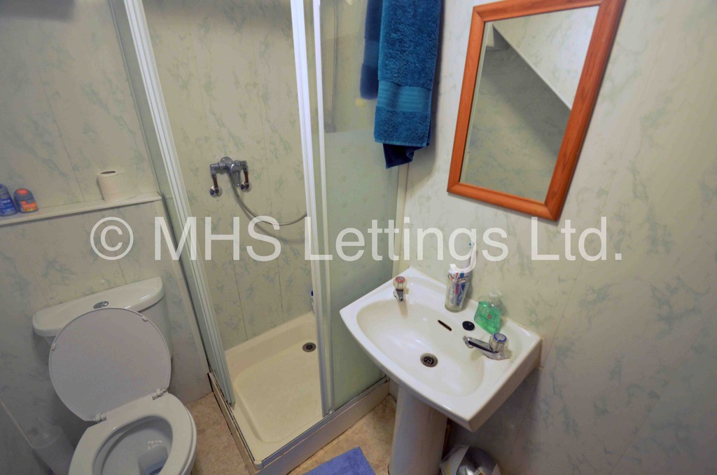 Photo of 1 Bedroom Studio in Flat 1, 22 Brudenell Road, Leeds, LS6 1BD