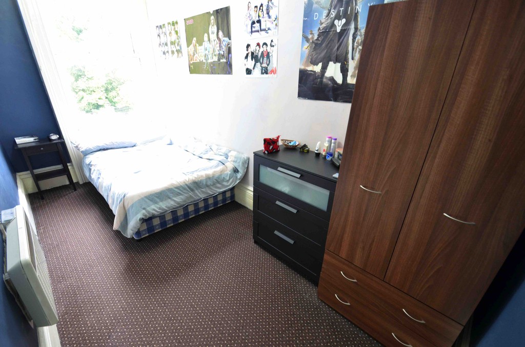 Photo of 1 Bedroom Flat in Flat 3, 22 Brudenell Road, Leeds, LS6 1BD