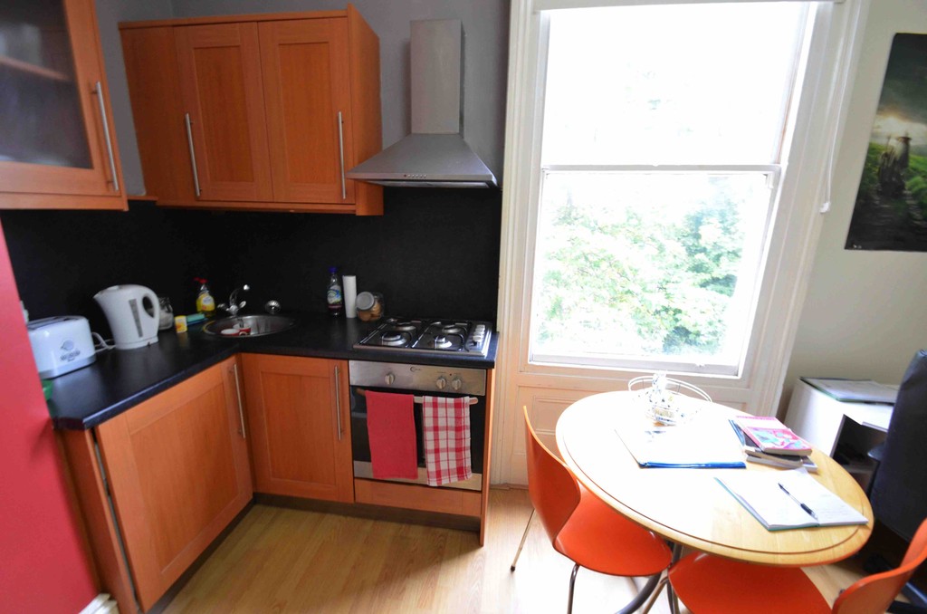 Photo of 1 Bedroom Flat in Flat 3, 22 Brudenell Road, Leeds, LS6 1BD